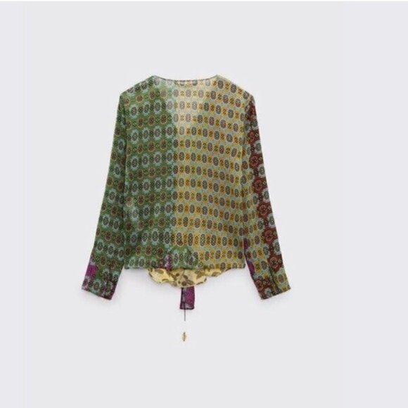 Zara NWT RARE Multicolor Printed Blouse With Bow Tie and Beaded Tassels Sz Small - Picture 4 of 16